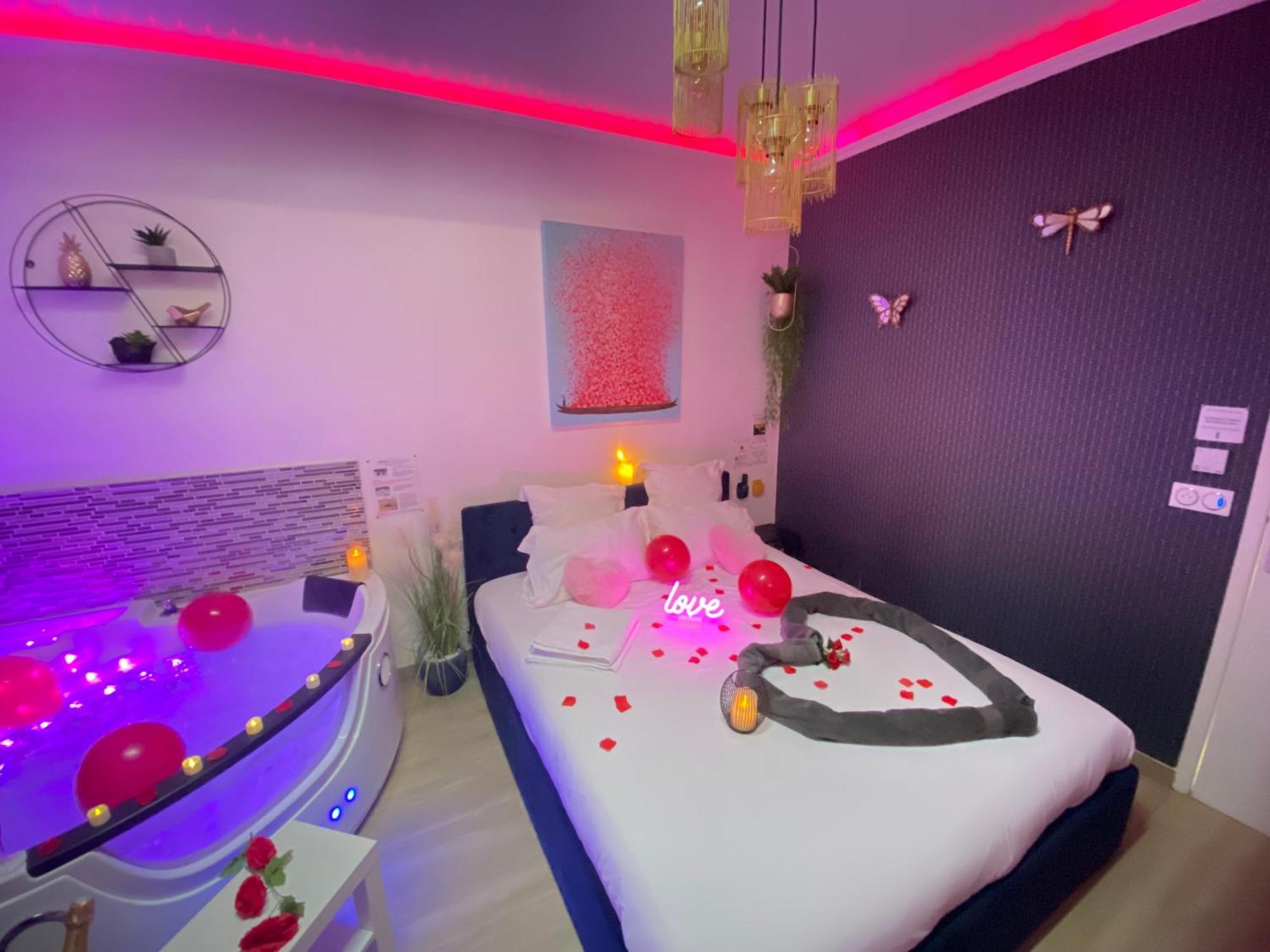 L'Escale Balneo'Romantique - Loveroom - Jacuzzi & Petit Dejeuner Villiers-sur-Marne Buitenkant foto
